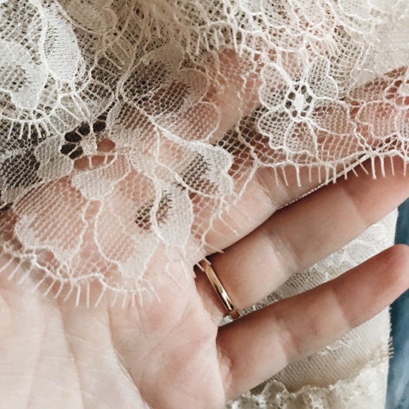 BCBG LACE BLUSH DRESS - Picture 4 of 7